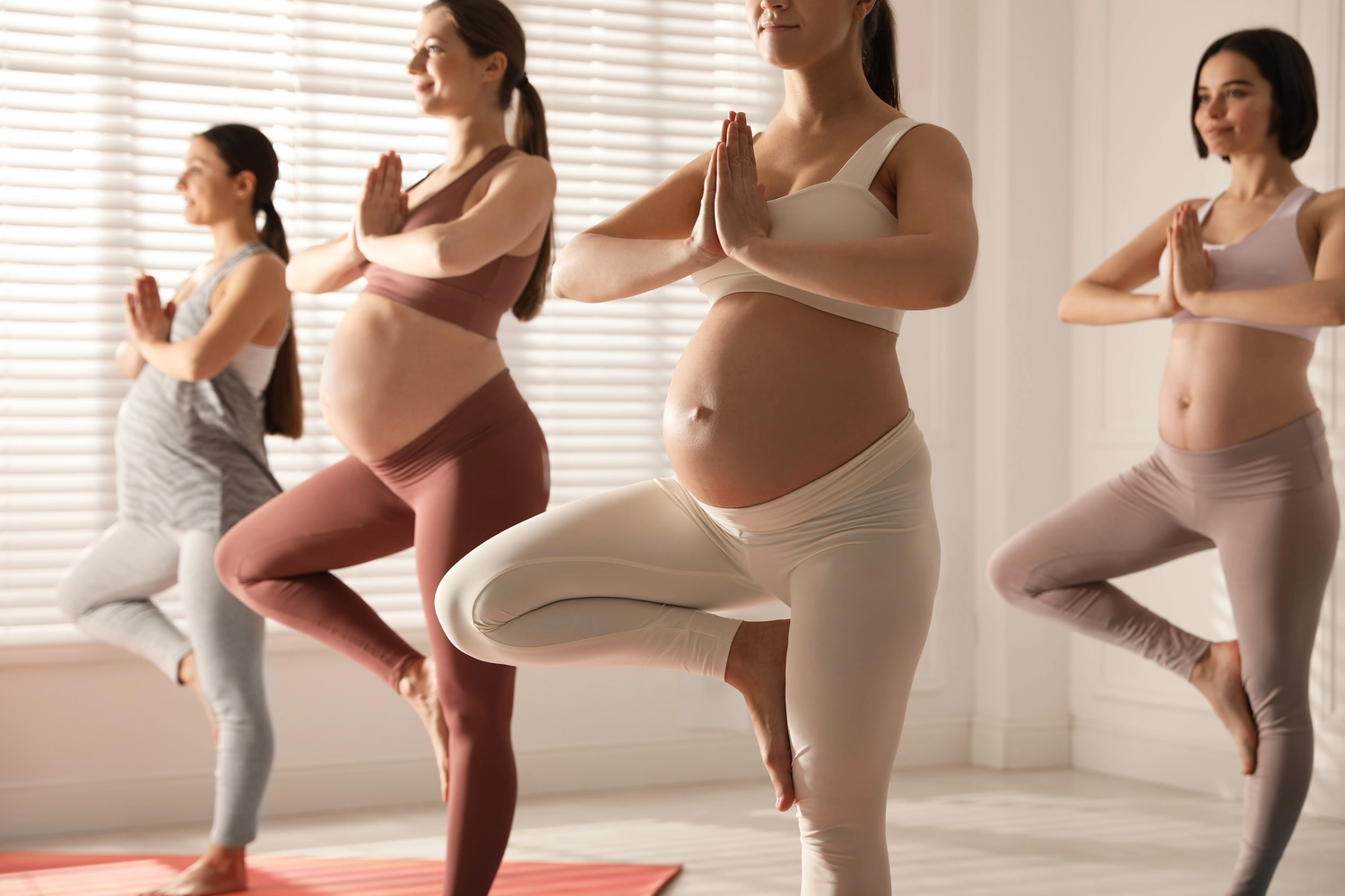 Antonia Schäffler - Hebammenpraxis Eggenfelden - Schwangerschaftsyoga