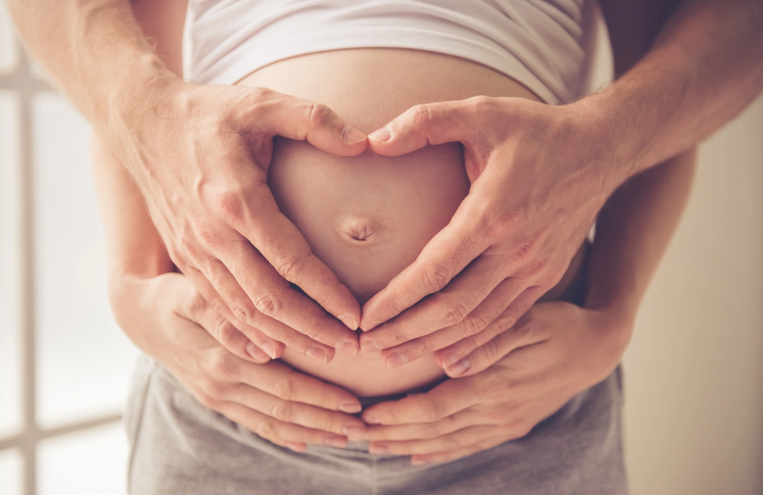 Antonia Schäffler - Hebammenpraxis Eggenfelden - Babybauch